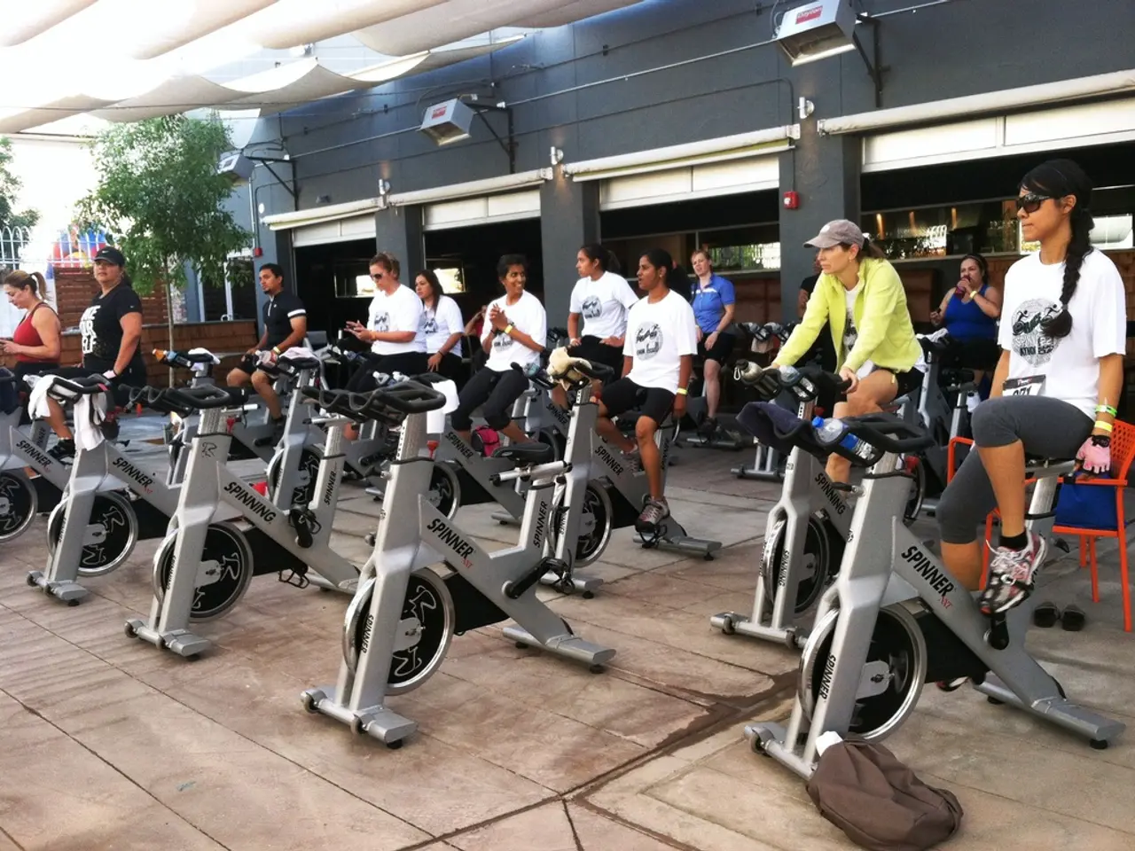 Daily Alterations to Strolling Routine Post Age 45 for Enhanced Fat Burning Beyond Cardio Exercises