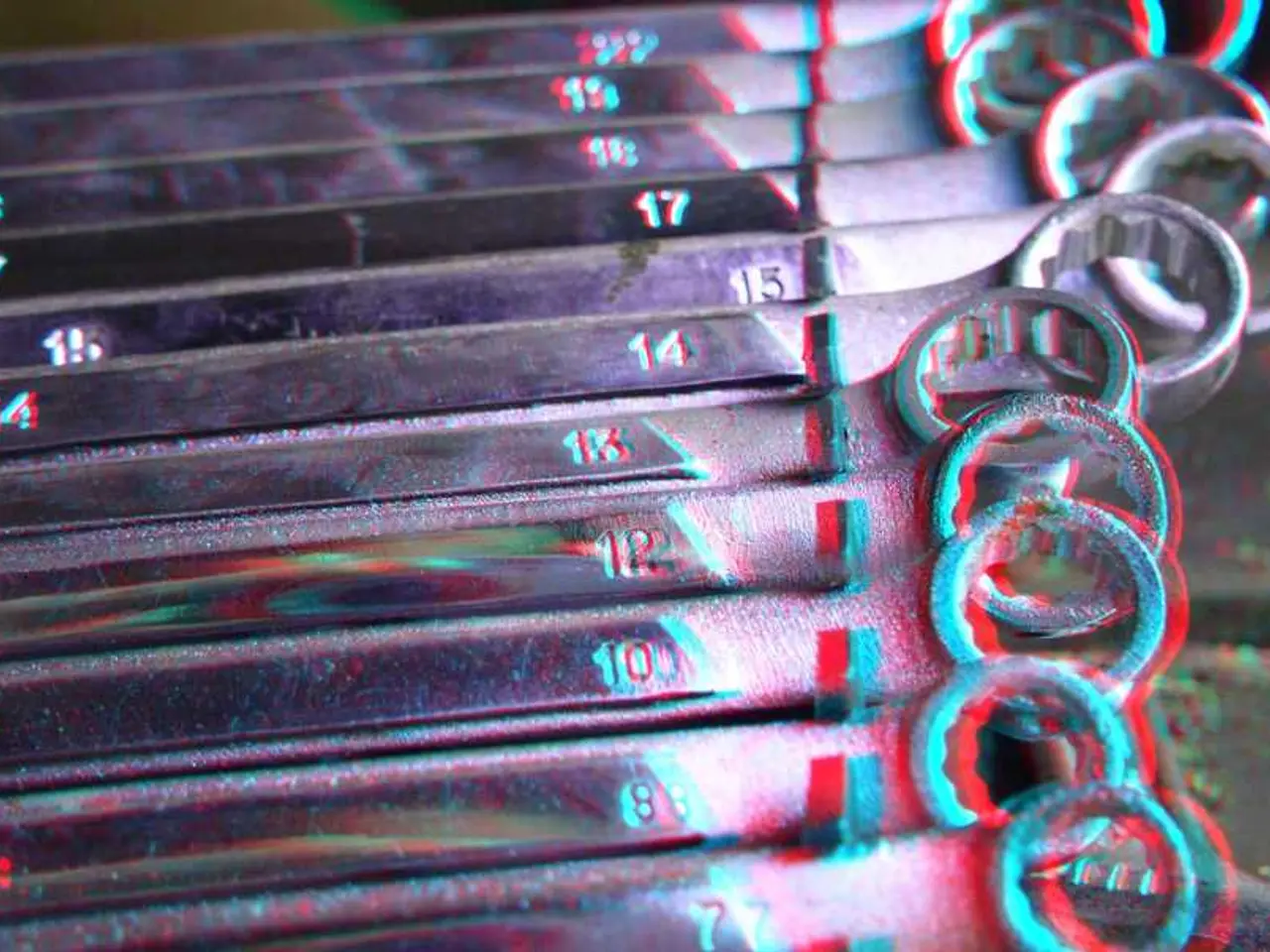 Reinforcement Method: constructionive discipline; features, advantages, and illustrations