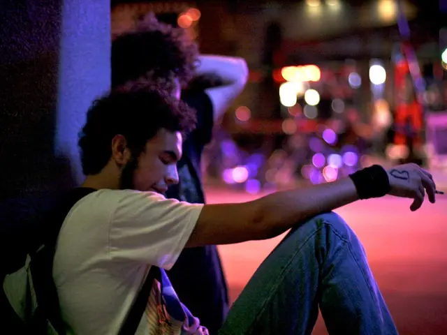 Customs officials in Kuwait successfully prevent the illicit transport of 581,000 tobacco packets,...