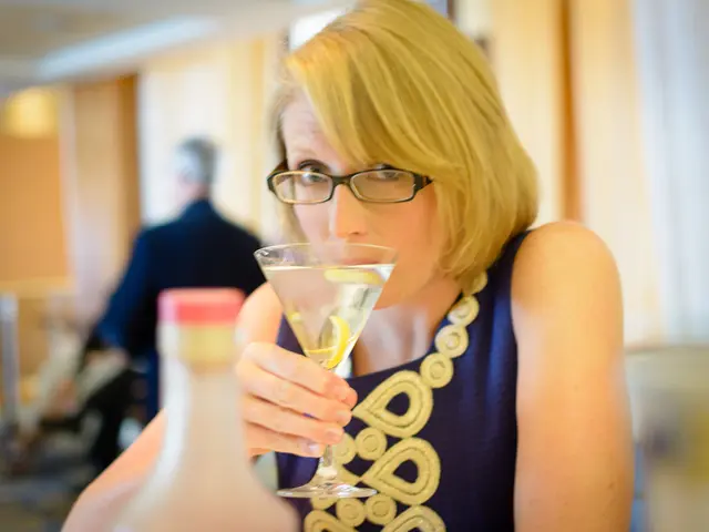 Lena Dunham has maintained a long-term commitment to living a sober lifestyle.