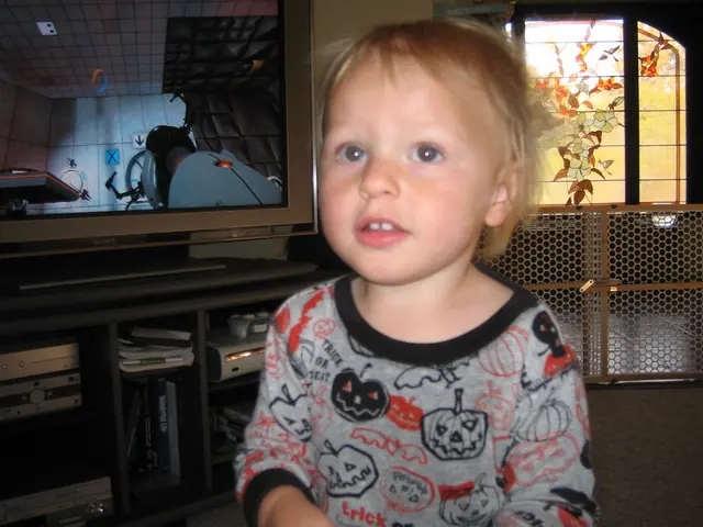 Enhanced Working Memory and Flexibility Enable Young Children to Recognize the Unforeseen