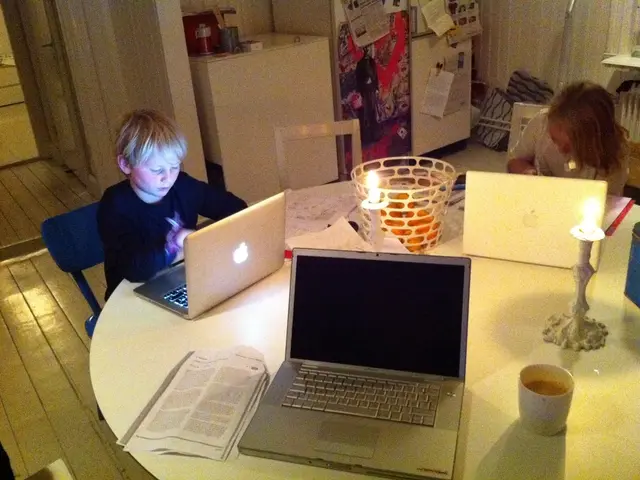 Mom's submission to a toddler's demands during dinner ignites a fiery dispute with the grandmother.