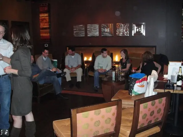 Engaging with an individual suffering from dementia: Advice and strategies