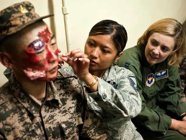 Is it Better to Cover a Wound or Allow It to Breathe Freely?