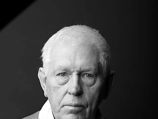 Spouse subjected to lewd behaviors by onlookers