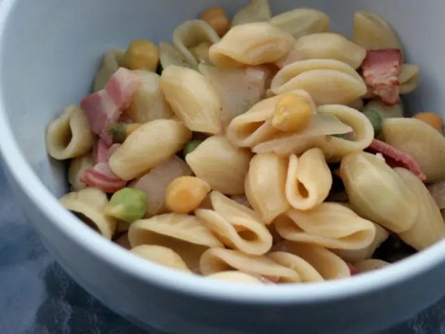 Picture credit: Ullstein Bild DTL/Getty Images; Artwork by Javier Jaén